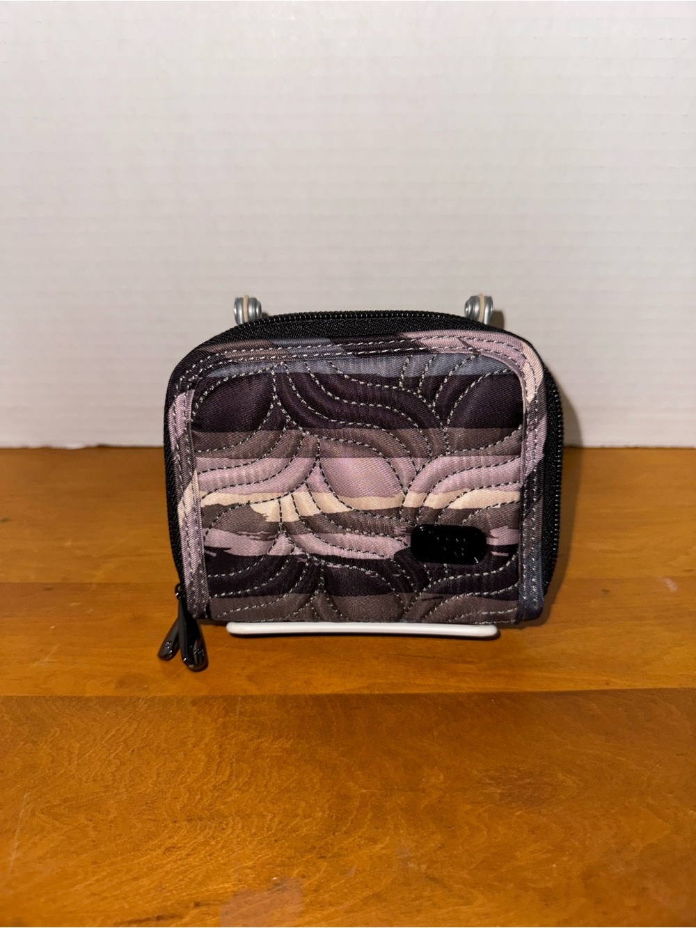 Lug Splits Compact Zip-around Wallet RFID Painted Pearl Gray Purple Quilted